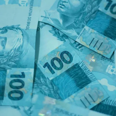 qual o valor do salário comercial