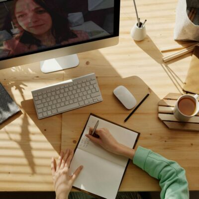 Descubra o Preço do Curso de Inglês Online que Cabe no Seu Bolso