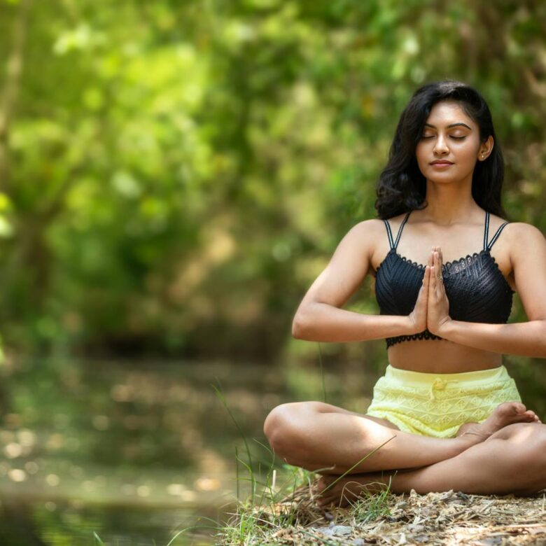Yoga: Os Benefícios Transformadores para Corpo e Mente de Praticantes — benefícios do yoga para o corpo e mente praticantes |