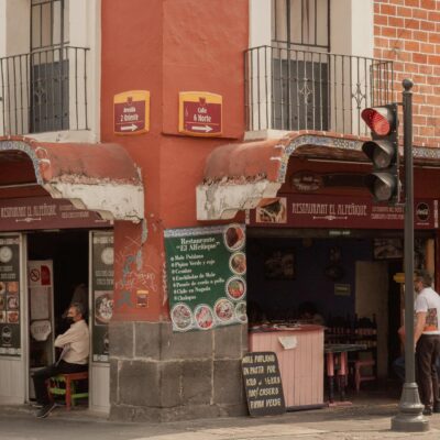 Como encontrar restaurantes bons e baratos viajando — como encontrar restaurantes bons e baratos viajando | Namídia Notícias