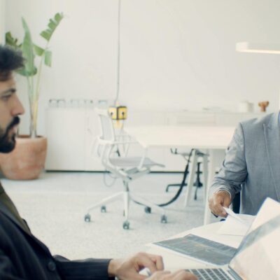 Como Negociar Salário em Propostas de Emprego: Estratégias Vencedoras para o Seu Próximo Nível — como negociar salário em uma