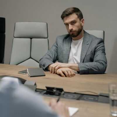 Aumento Salarial: O Guia Definitivo para Pedir ao Chefe Sem Conflito e Conquistar o Sim — como pedir aumento de salário para