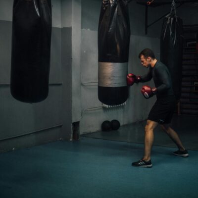 Treino em Casa de 20 Minutos: Exercícios Sem Equipamento para Transformar Seu Corpo — exercícios para fazer em casa sem equip