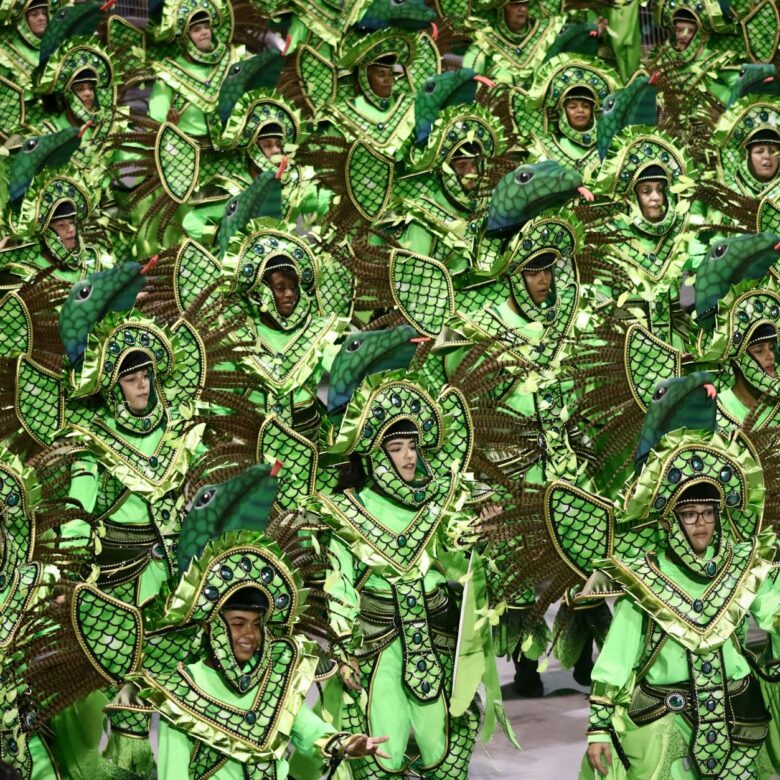 Carnaval Brasileiro: Desvende a História, Origem e Tradições que Moldaram a Maior Festa do Mundo — história do carnaval brasi