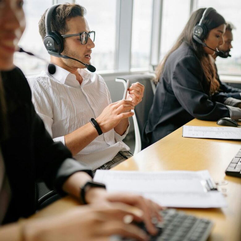 Atendimento humanizado com tecnologia: como aplicar na prática e melhorar a experiência do cliente